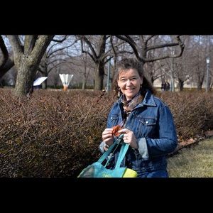 Meet your Posher, Laura